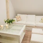Dom Nad Jeziorem Apartman *