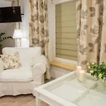 Dom Nad Jeziorem Apartman